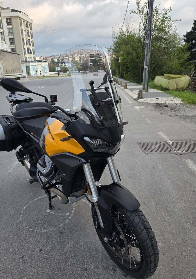 MOTOCAM Moto Guzzi Stelvio Ön Cam 2024-2026 Model 55cm Şeffaf Renkli 4mm