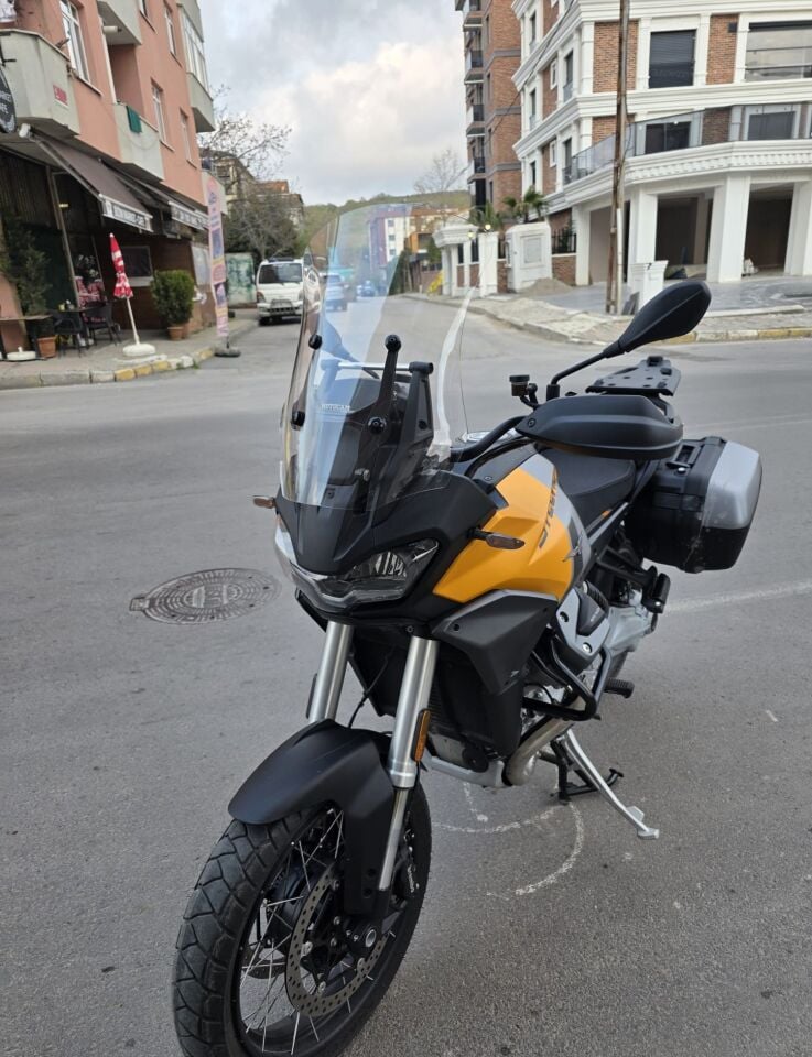 MOTOCAM Moto Guzzi Stelvio Ön Cam 2024-2026 Model 55cm Şeffaf Renkli 4mm