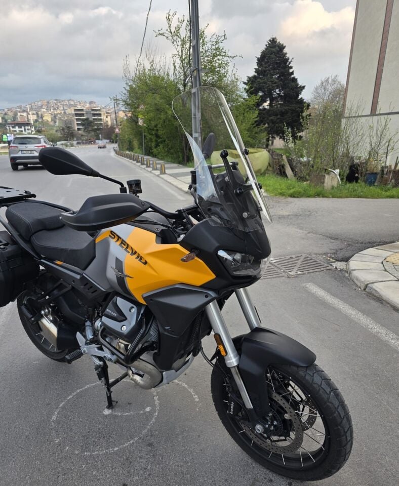MOTOCAM Moto Guzzi Stelvio Ön Cam 2024-2026 Model 55cm Şeffaf Renkli 4mm