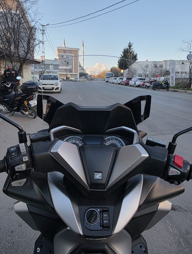 MOTOCAM Honda Forza 250 Ön Cam 2018-2020 Model 47cm Şeffaf Renkli 4mm