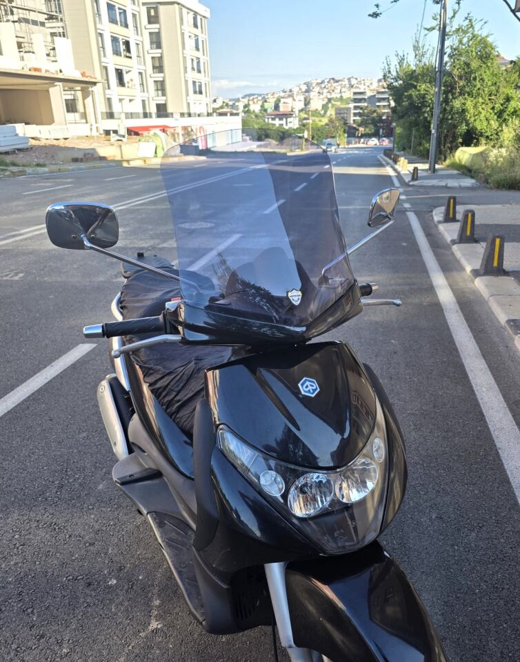 MOTOCAM Piaggio Beverly 250 Ön Cam 2005-2007 Model 44cm Füme Renkli 4mm