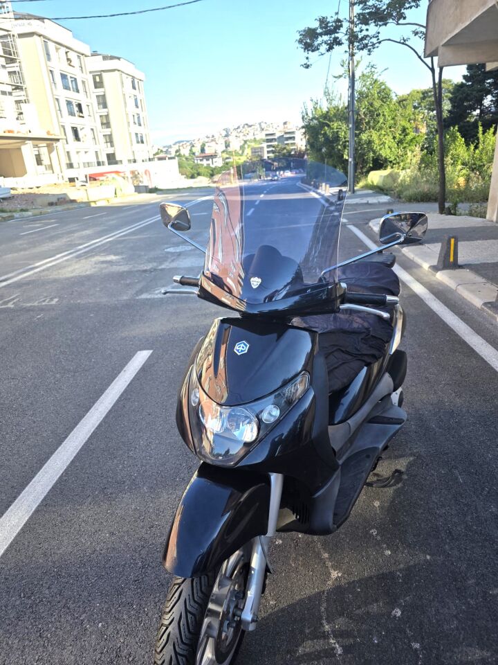 MOTOCAM Piaggio Beverly 250 Ön Cam 2005-2007 Model 44cm Füme Renkli 4mm