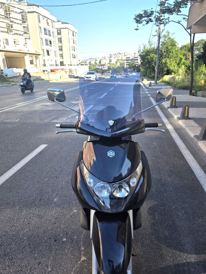 MOTOCAM Piaggio Beverly 250 Ön Cam 2005-2007 Model 44cm Füme Renkli 4mm