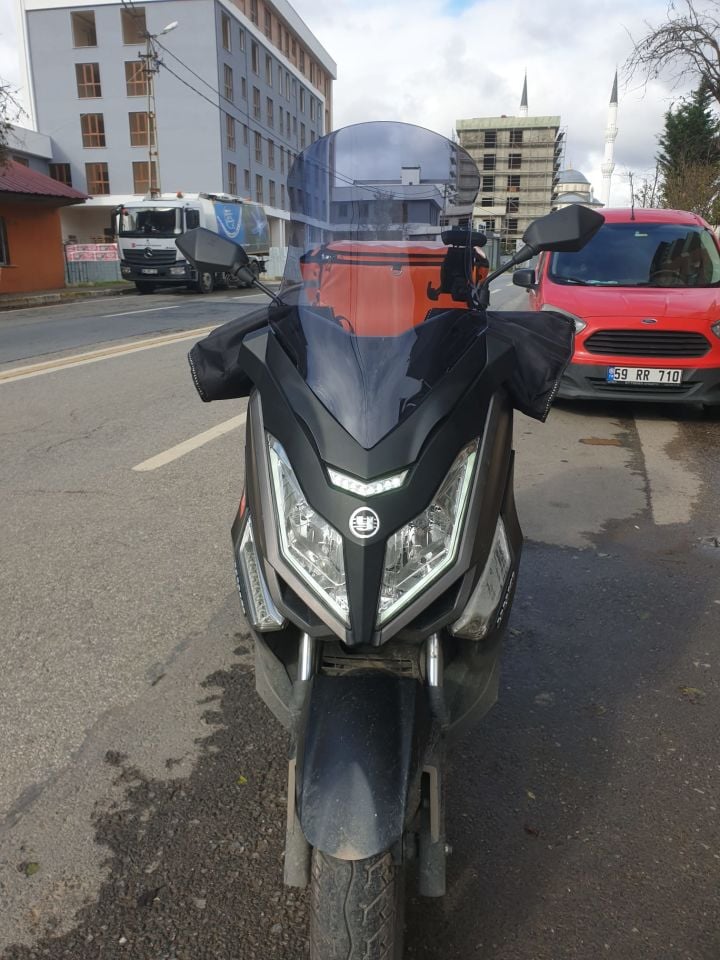Yuki T9 Storm 125 Ön Cam 2021-2025 Model 62cm