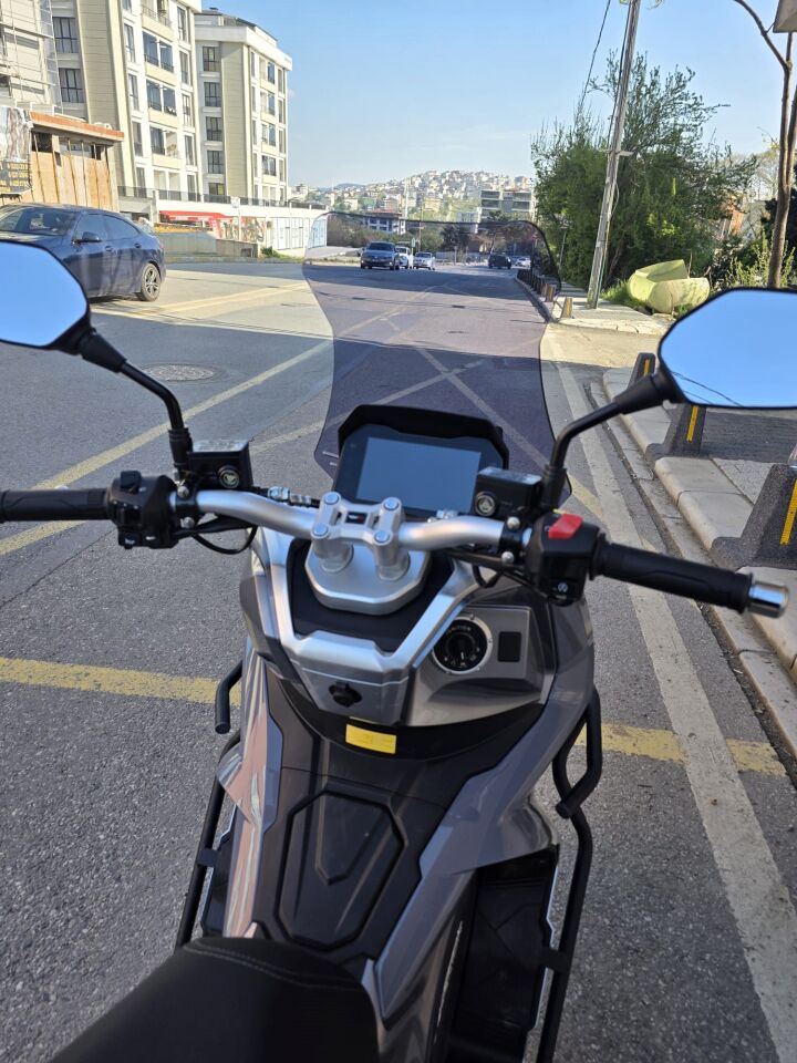 MOTOCAM RKS Freccia Ön Cam 2022-2026 Model 55cm Füme Renkli 4mm KISA