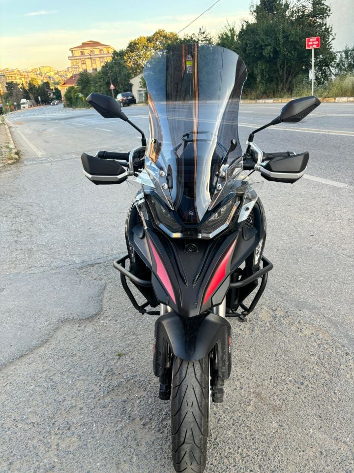 QJ SRT 800 X Ön Cam 2023 2024 Model 61cm