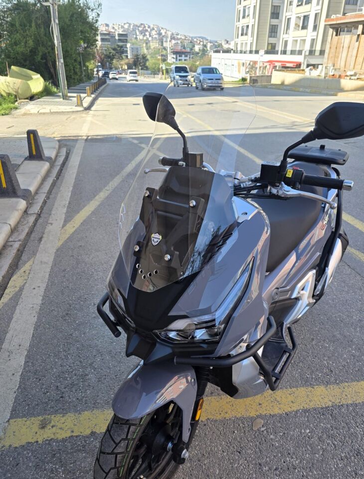 MOTOCAM RKS Freccia Ön Cam 2022-2026 Model 55cm Şeffaf Renkli 4mm KISA