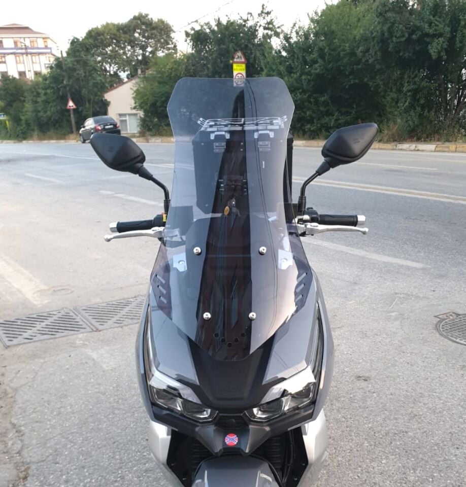 MOTOCAM RKS Freccia Ön Cam 2022-2026 Model 65cm Füme Renkli 4mm ORTA BOYLU