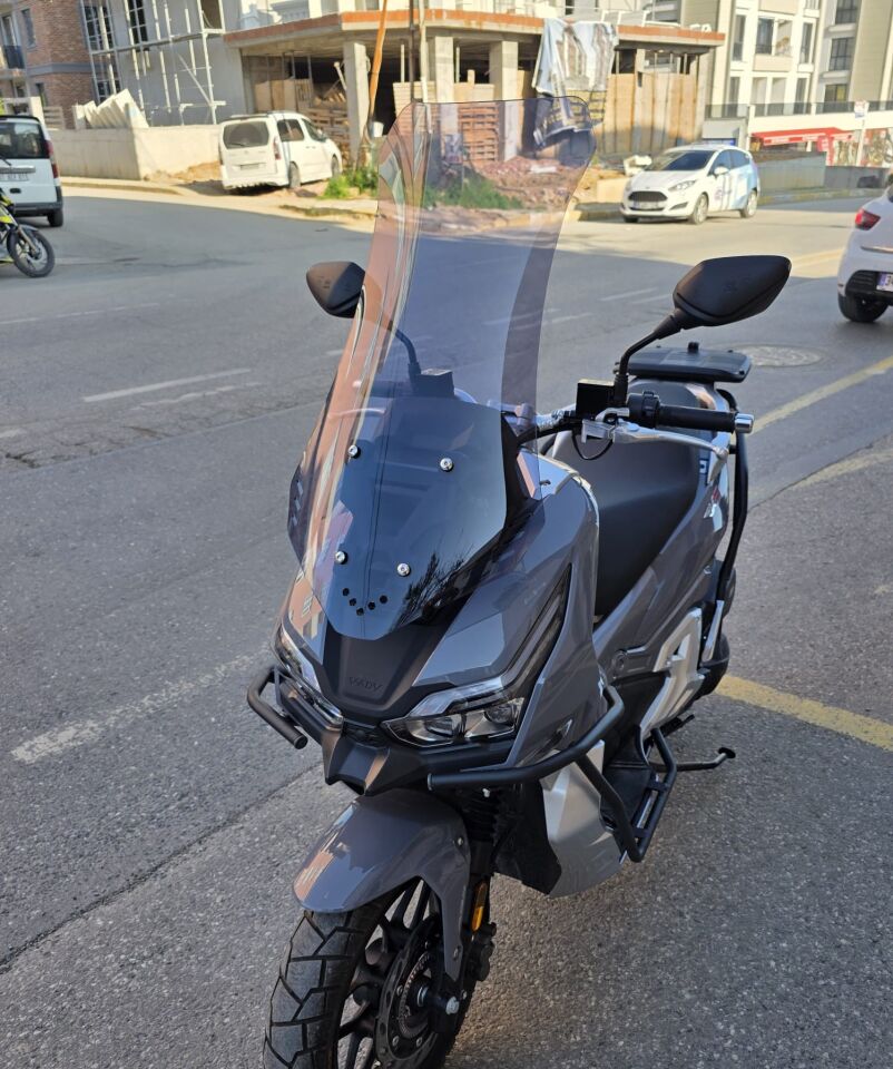 MOTOCAM RKS Freccia Ön Cam 2022-2026 Model 75cm Füme Renkli 4mm UZUN