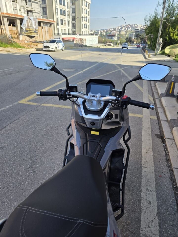 MOTOCAM RKS Freccia Ön Cam 2022-2026 Model 75cm Şeffaf Renkli 4mm UZUN