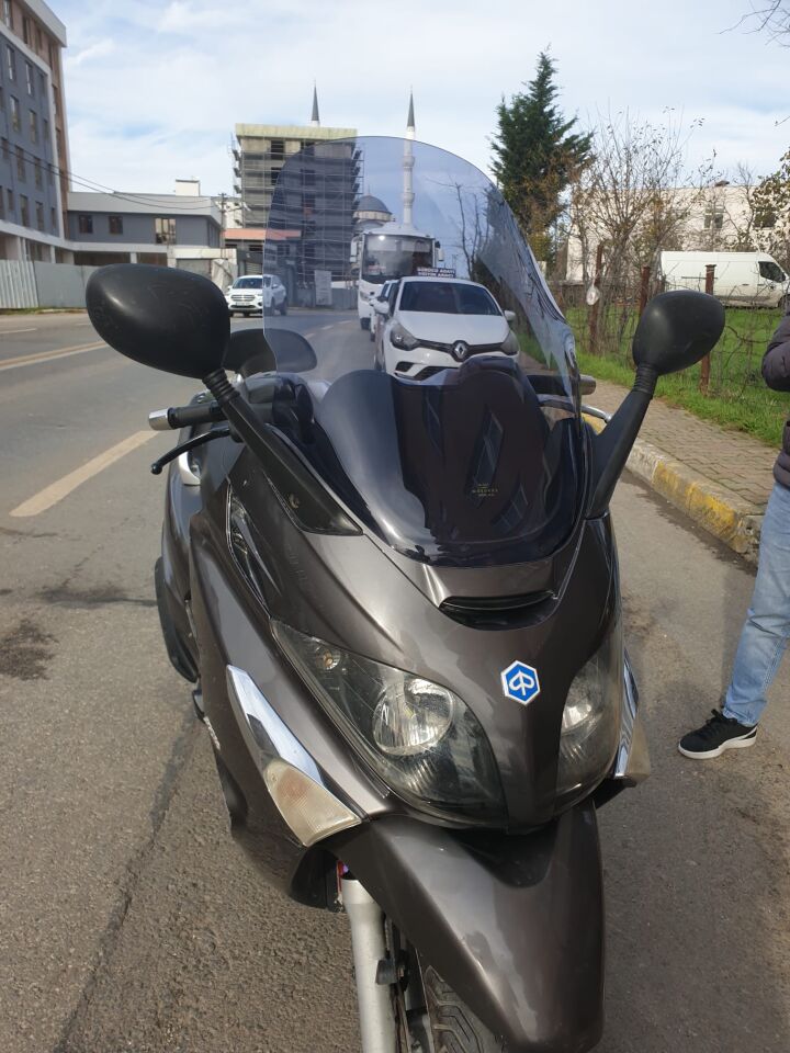 MOTOCAM Piaggio X Evo 250 Ön Cam 2008-2016 Model 58cm Füme Renkli 4mm ORİJİNAL BOYLU