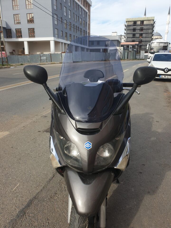 MOTOCAM Piaggio X Evo 250 Ön Cam 2008-2016 Model 58cm Füme Renkli 4mm ORİJİNAL BOYLU