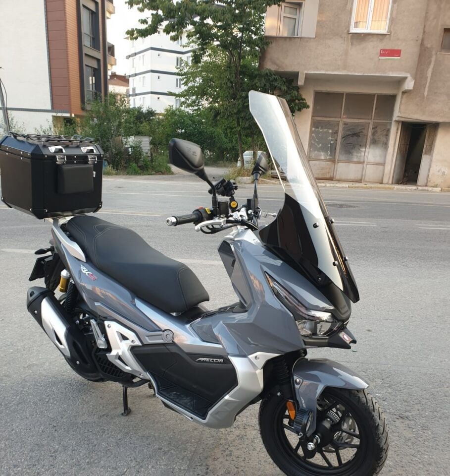 MOTOCAM RKS Freccia Ön Cam 2022-2026 Model 78cm Şeffaf Renkli 4mm UZUN