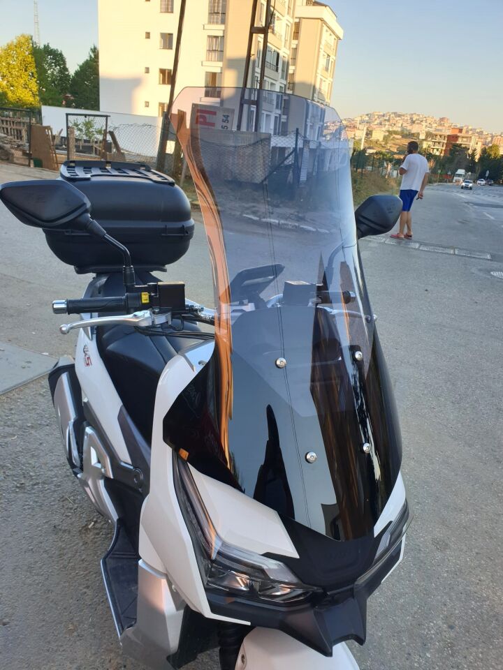 MOTOCAM RKS Freccia Ön Cam 2022-2026 Model 75cm Alt Geniş Füme Renkli 4mm UZUN