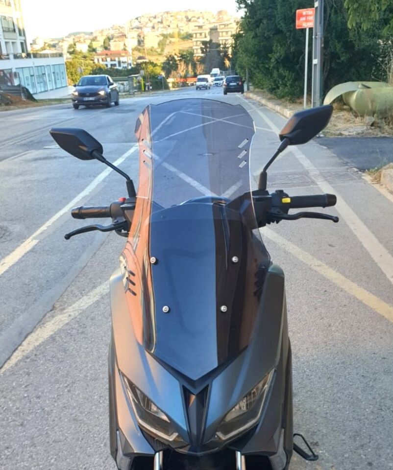 MOTOCAM RKS Grace 202 Ön Cam 2022-2026 Model 65cm Füme Renkli 4mm ORTA BOYLU