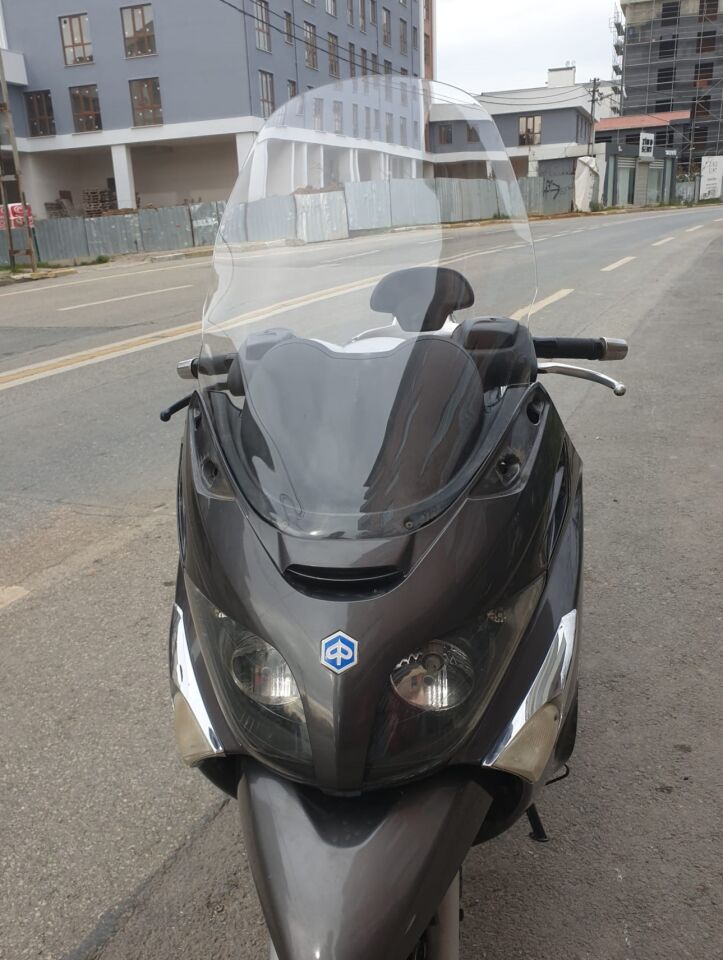 MOTOCAM Piaggio X Evo 400 Ön Cam 2008-2016 Model 58cm Şeffaf Renkli 4mm ORİJİNAL BOYLU