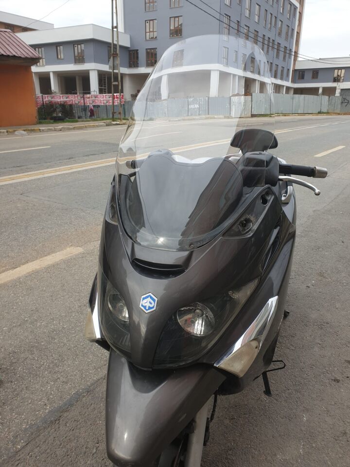 MOTOCAM Piaggio X Evo 400 Ön Cam 2008-2016 Model 70cm Şeffaf Renkli 4mm UZUN