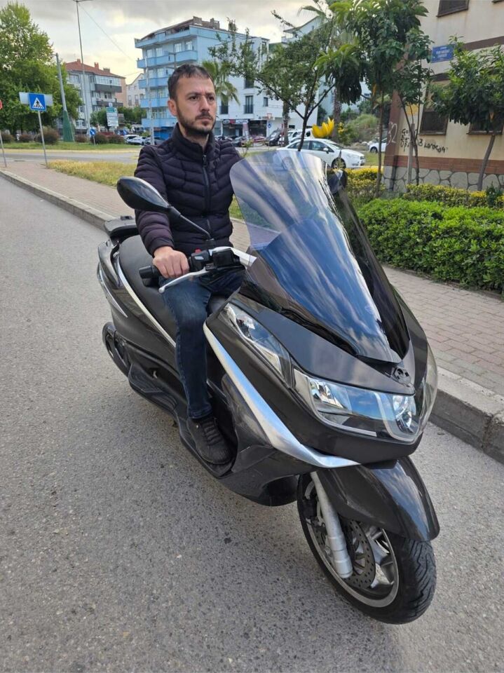 MOTOCAM Piaggio X10 350 Ön Cam 2011-2017 Model 73cm Füme Renkli 4mm