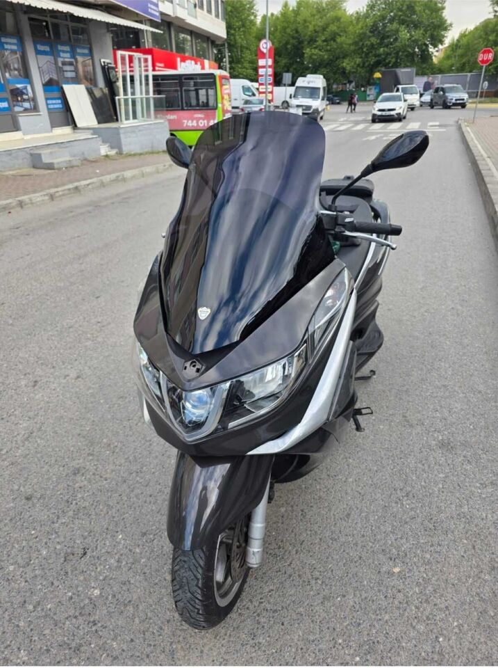 MOTOCAM Piaggio X10 350 Ön Cam 2011-2017 Model 73cm Siyah Renkli 4mm