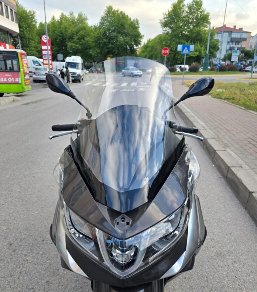 MOTOCAM Piaggio X10 350 Ön Cam 2011-2017 Model 73cm Şeffaf Renkli 4mm