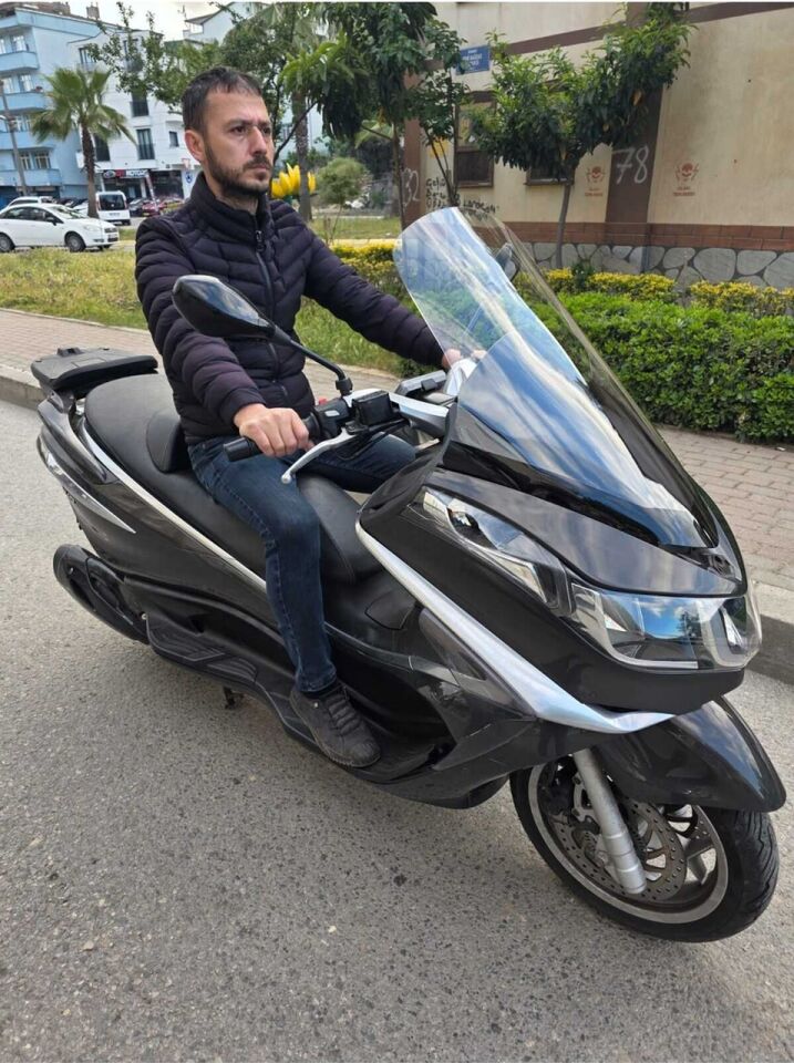 MOTOCAM Piaggio X10 350 Ön Cam 2011-2017 Model 73cm Şeffaf Renkli 4mm