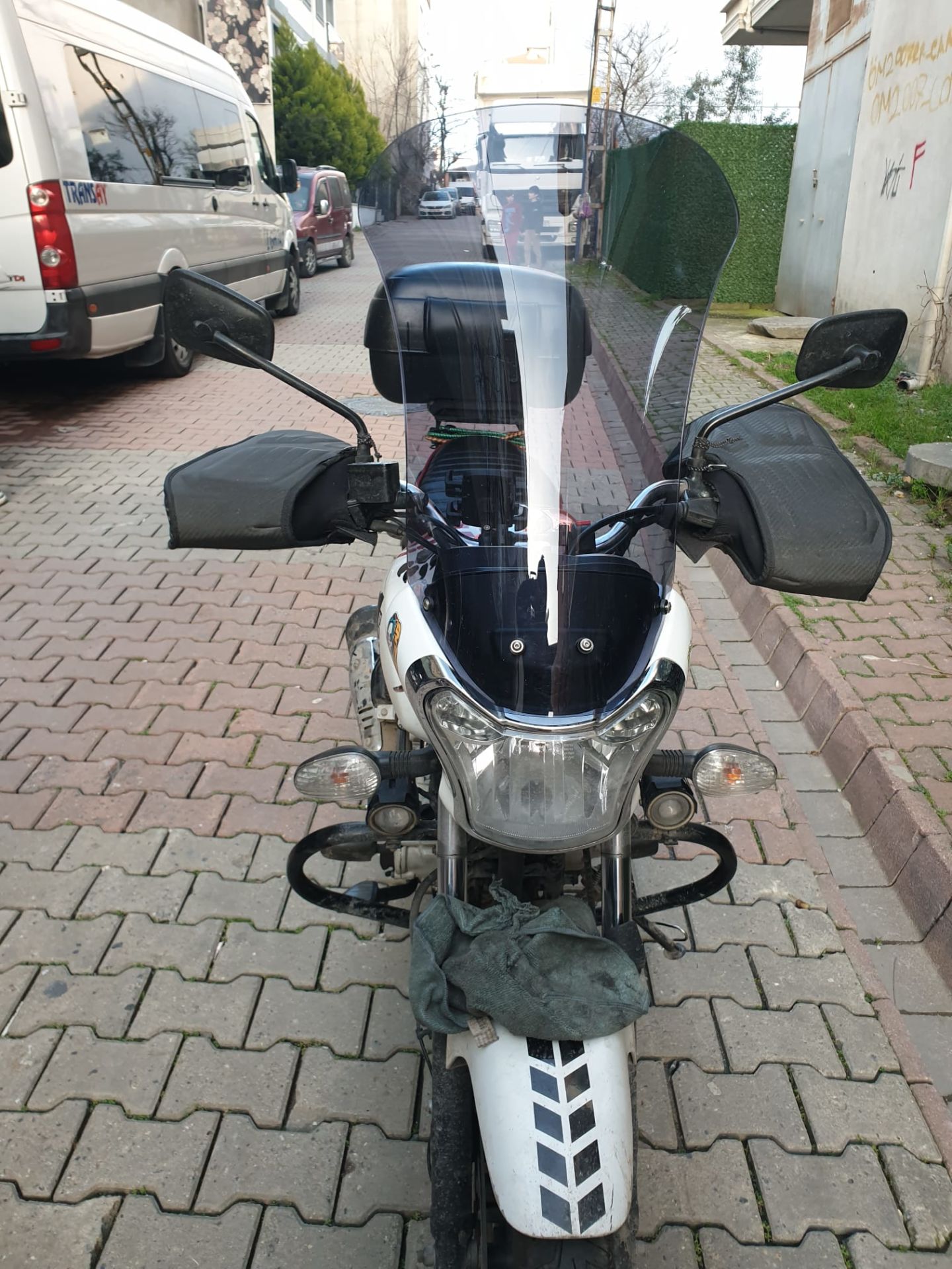 Bajaj V 15 Ön Cam 2017-2020 Model 57cm