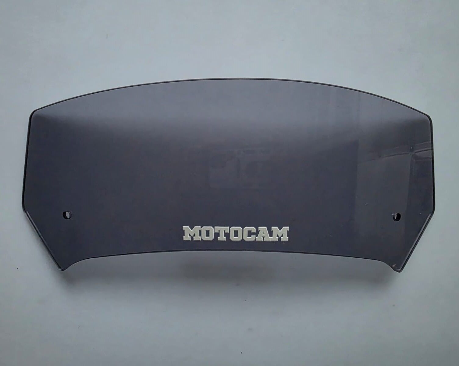 MOTOCAM Rüzgar Saptırıcı Deflektör Camı 1 Delikli 32x12cm Füme Renkli   (APARATSIZDIR)