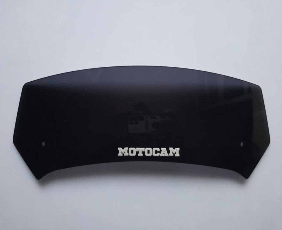 MOTOCAM Rüzgar Saptırıcı Deflektör Camı 1 Delikli 32x12cm Siyah Renkli   (APARATSIZDIR)