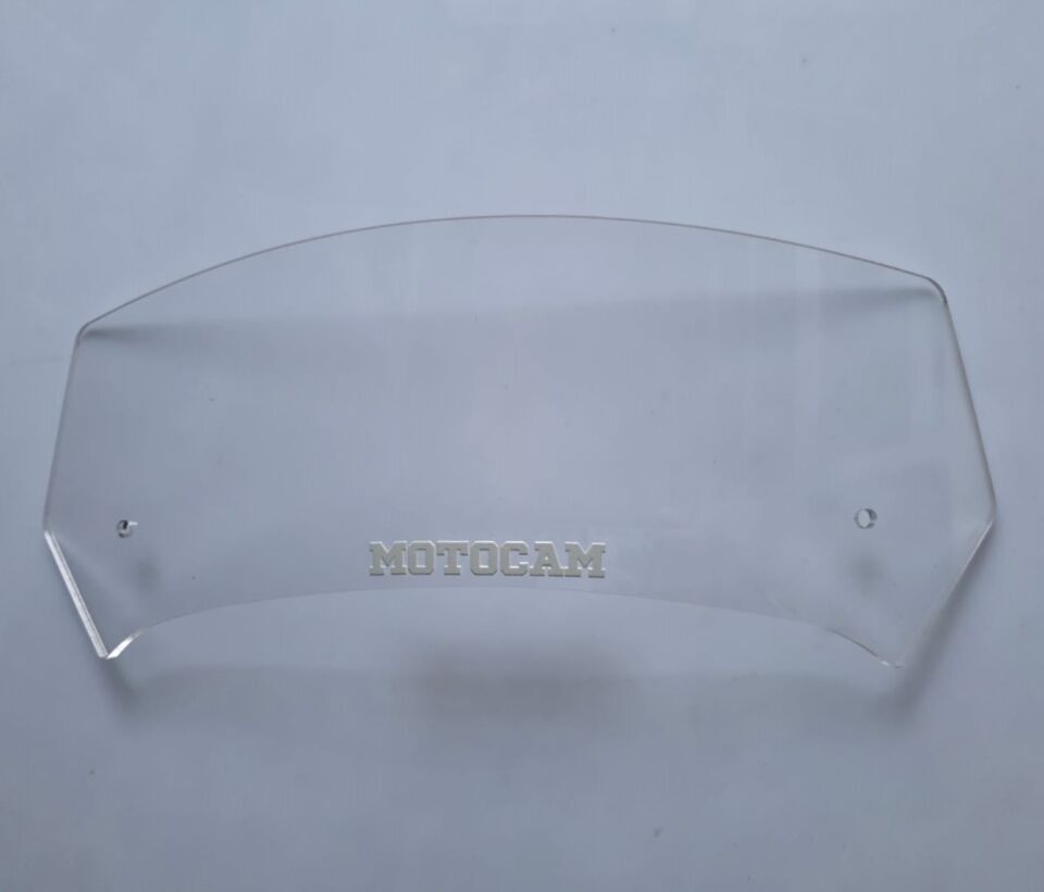 MOTOCAM Rüzgar Saptırıcı Deflektör Camı 1 Delikli 32x12cm Şeffaf Renkli   (APARATSIZDIR)