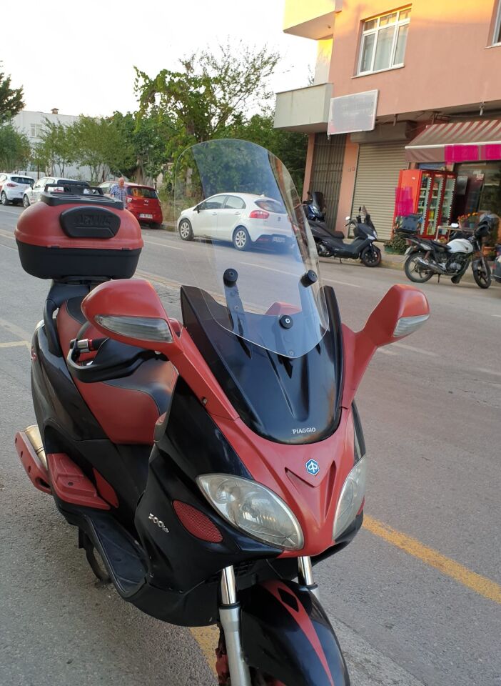 MOTOCAM Piaggio X9 500 Ön Cam 2004-2006 Model 49cm Şeffaf Renkli 4mm