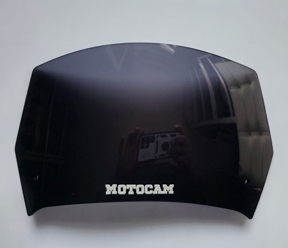 MOTOCAM Rüzgar Saptırıcı Deflektör Camı 1 Delikli 32x18cm Siyah Renkli   (APARATSIZDIR)