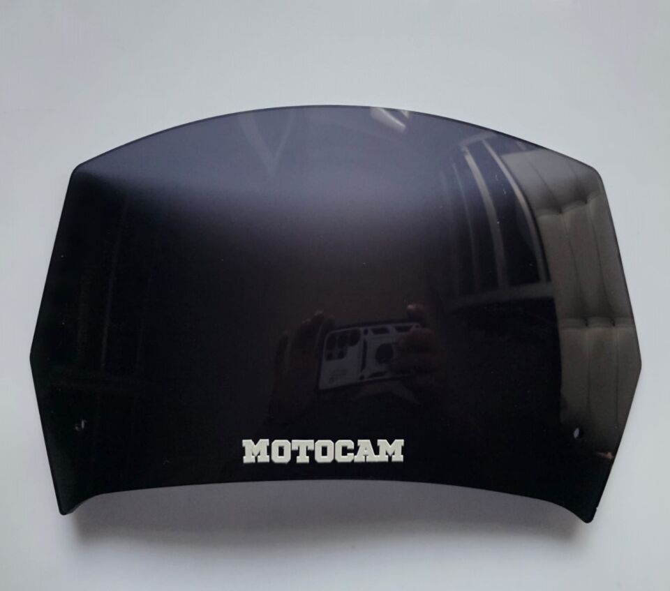 MOTOCAM Rüzgar Saptırıcı Deflektör Camı 1 Delikli 32x18cm Siyah Renkli   (APARATSIZDIR)