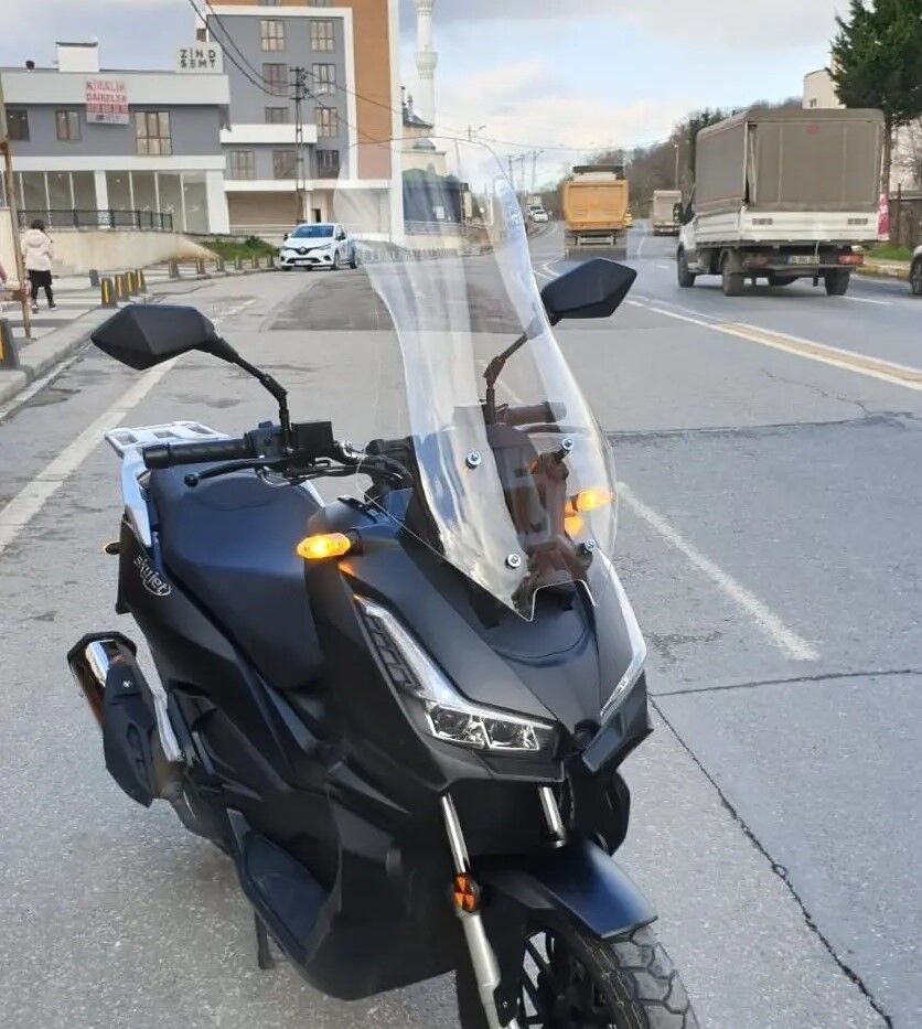 MOTOCAM RKS Lince 125 Ön Cam 2021-2026 Model 65cm Şeffaf Renkli 4mm ORTA BOYLU