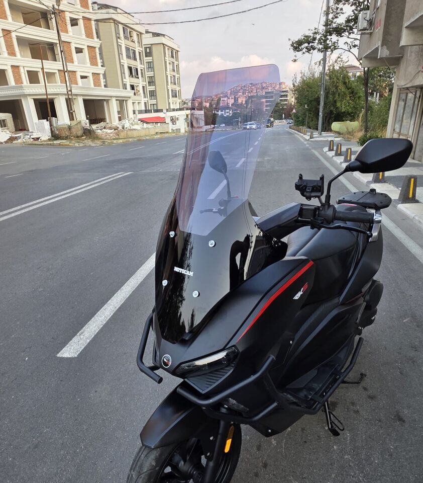 MOTOCAM RKS Lince 125 Ön Cam 2021-2026 Model 78cm Füme Renkli 4mm UZUN