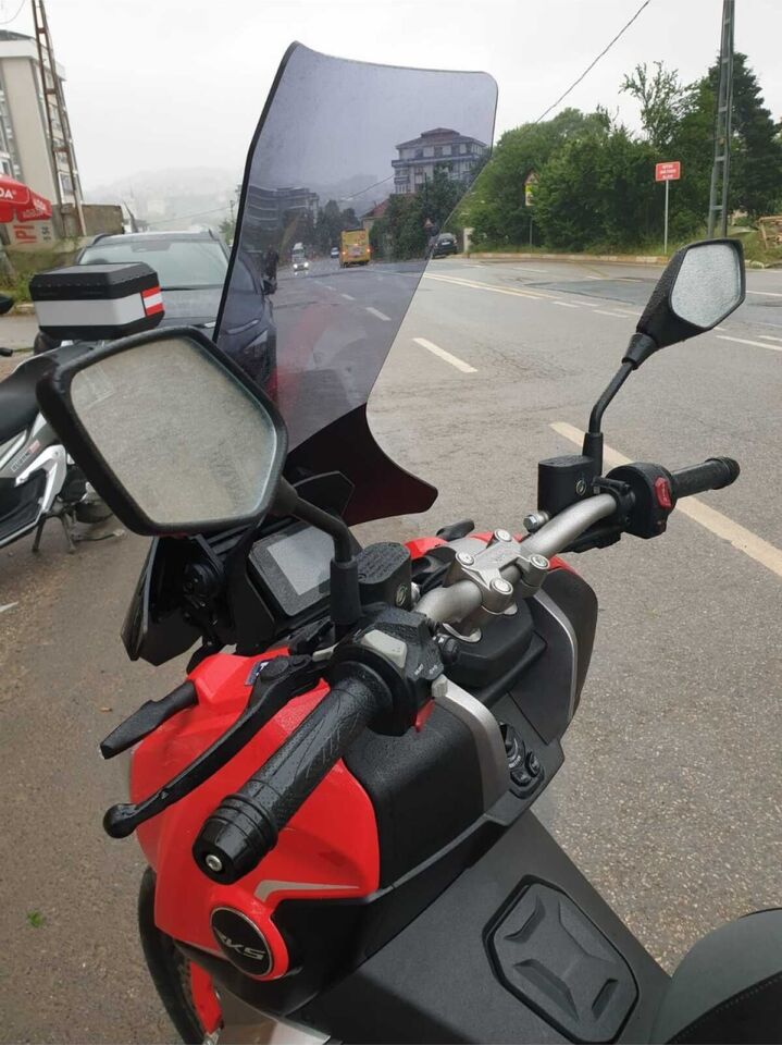 MOTOCAM QJ ATR 125 Ön Cam 2023-2026 Model 78cm Füme Renkli 4mm UZUN