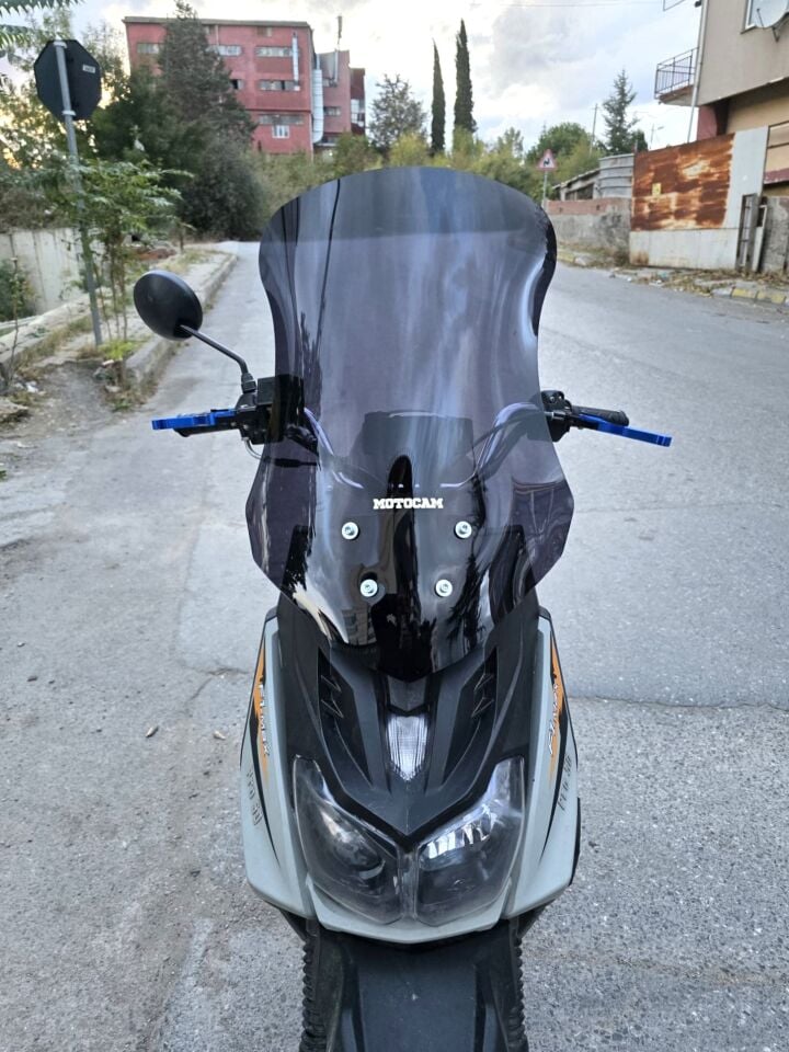 MOTOCAM Altai F1 Max Ön Cam 2021-2026 Model 57cm Siyah Renkli 4mm