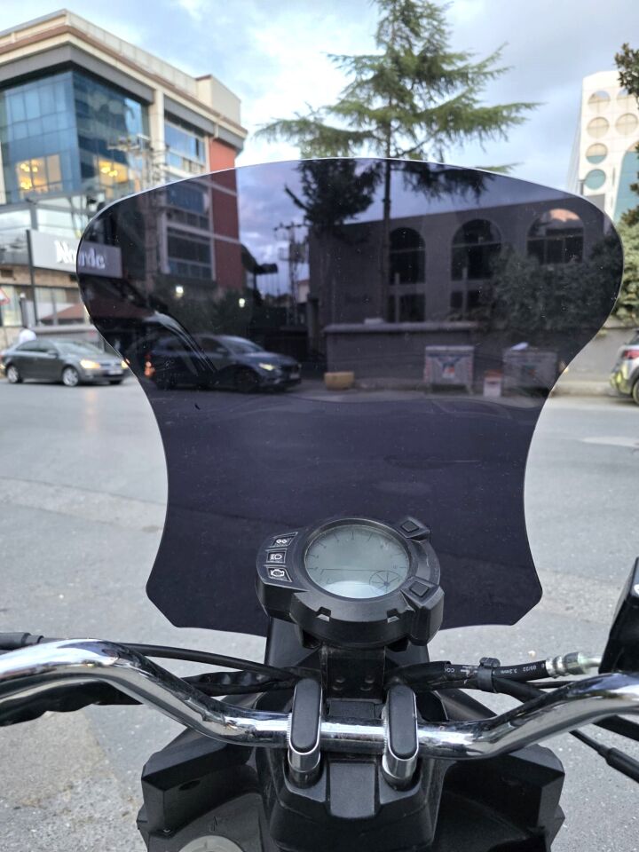 MOTOCAM Altai F1 Max Ön Cam 2021-2026 Model 57cm Siyah Renkli 4mm