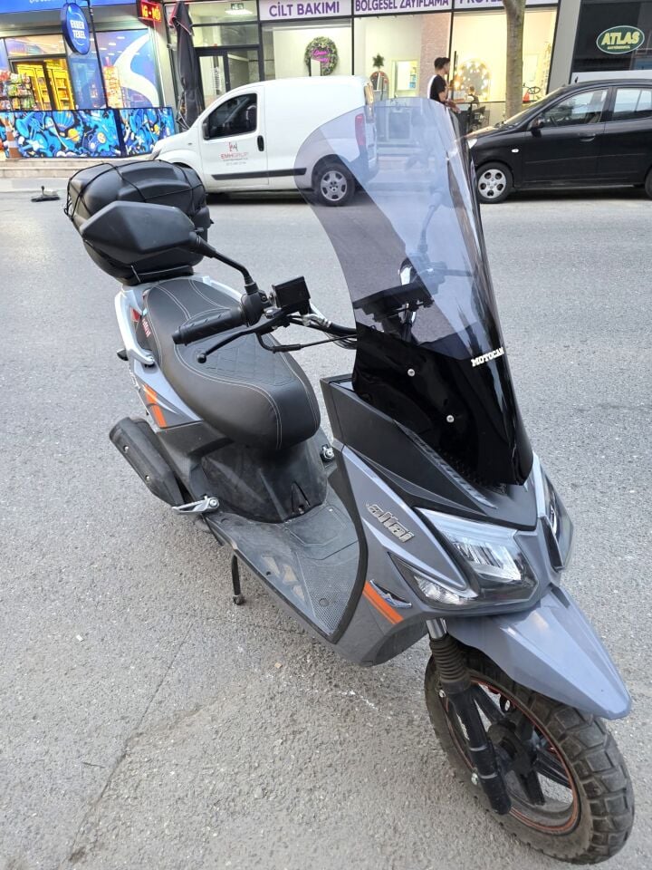 MOTOCAM Altai F2 Max Ön Cam 2024-2026 Model 63cm Füme Renkli 4mm