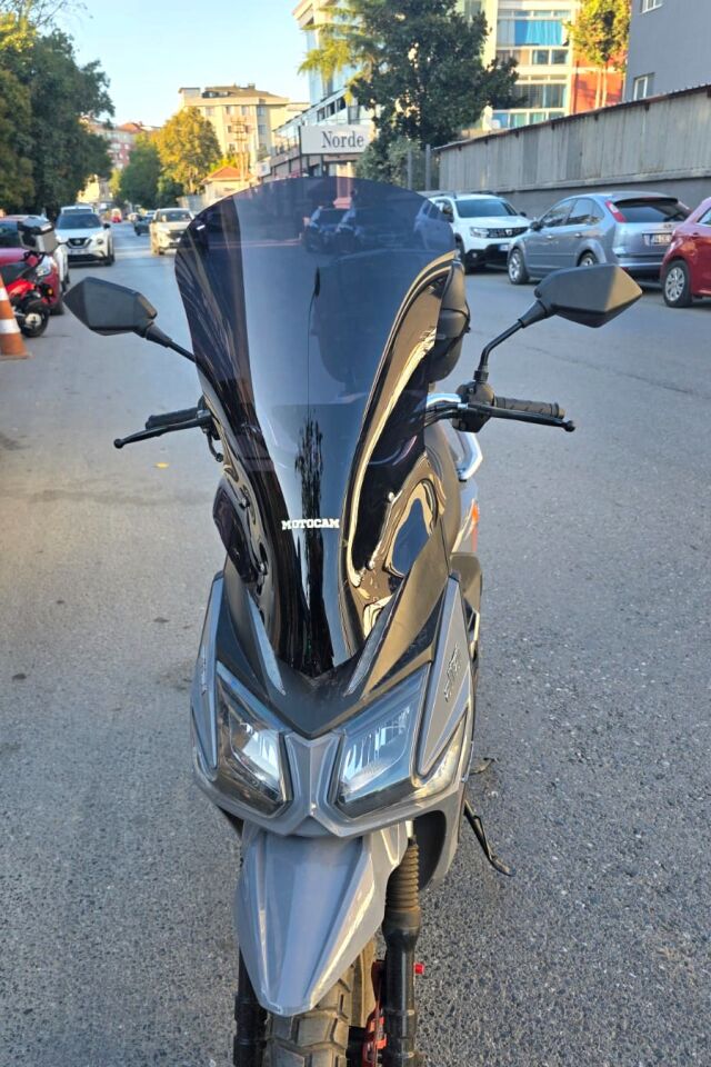 MOTOCAM Altai F2 Max Ön Cam 2024-2026 Model 63cm Siyah Renkli 4mm