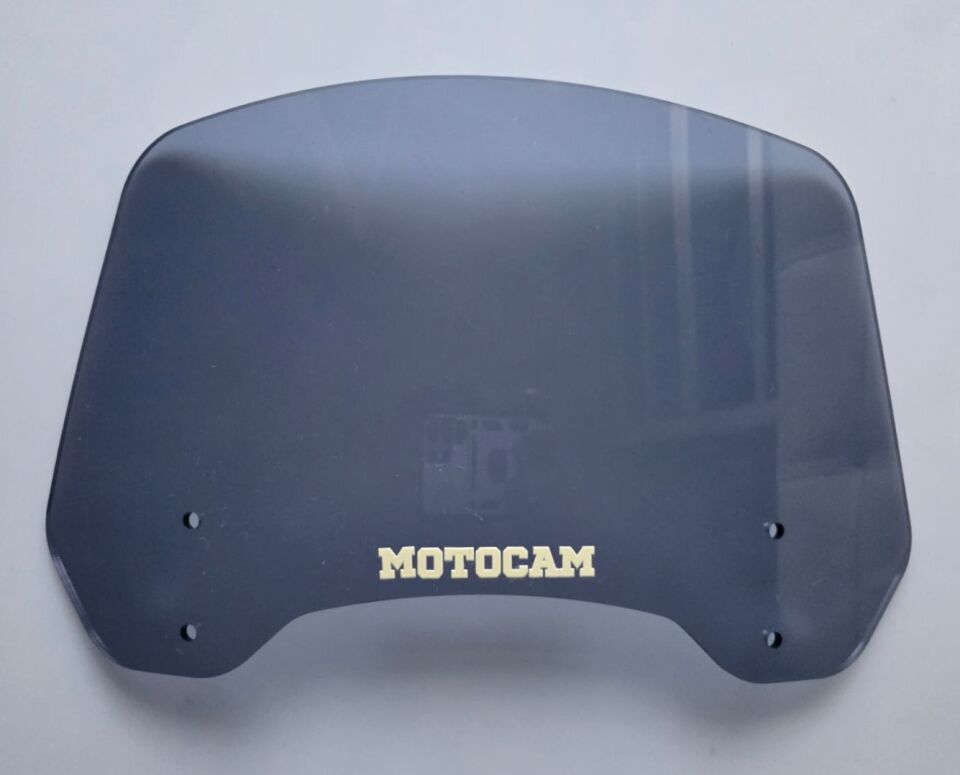 MOTOCAM Rüzgar Saptırıcı Deflektör Camı 2 Delikli 3.5cm 32x18cm Füme Renkli   (APARATSIZDIR)