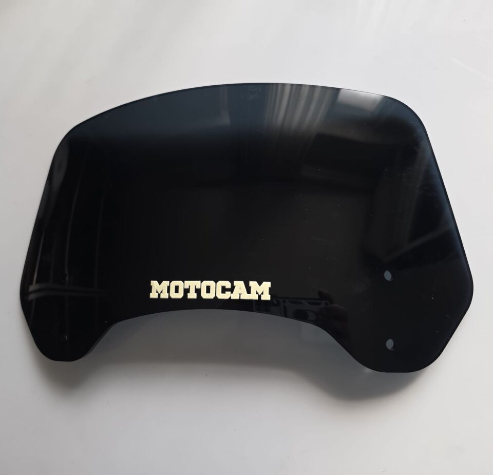 MOTOCAM Rüzgar Saptırıcı Deflektör Camı 2 Delikli 3.5cm 35x12cm Siyah Renkli   (APARATSIZDIR)