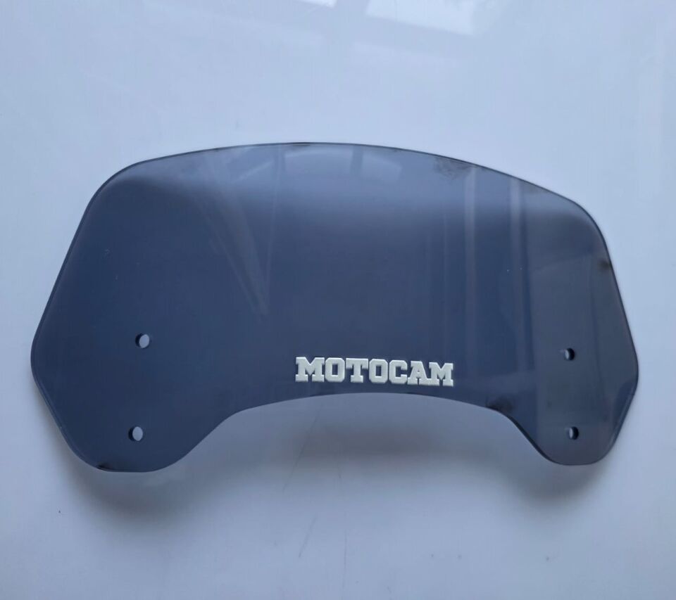 MOTOCAM Rüzgar Saptırıcı Deflektör Camı 2 Delikli 4cm 32x12cm Füme Renkli   (APARATSIZDIR)