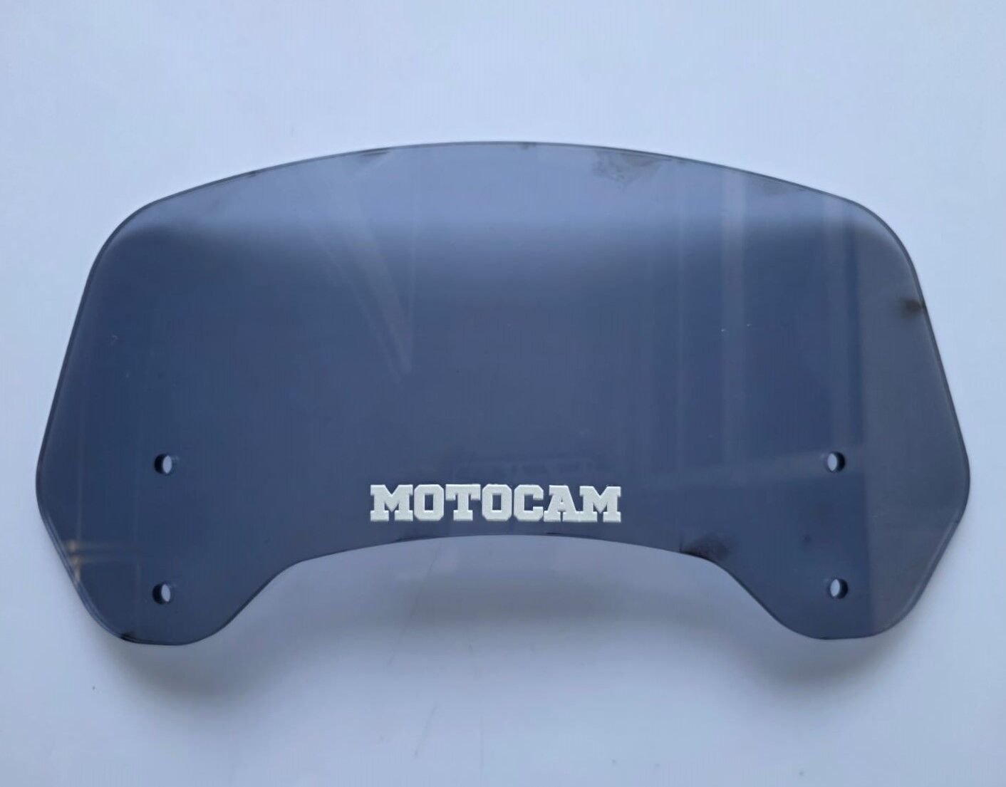 MOTOCAM Rüzgar Saptırıcı Deflektör Camı 2 Delikli 4cm 32x12cm Füme Renkli   (APARATSIZDIR)