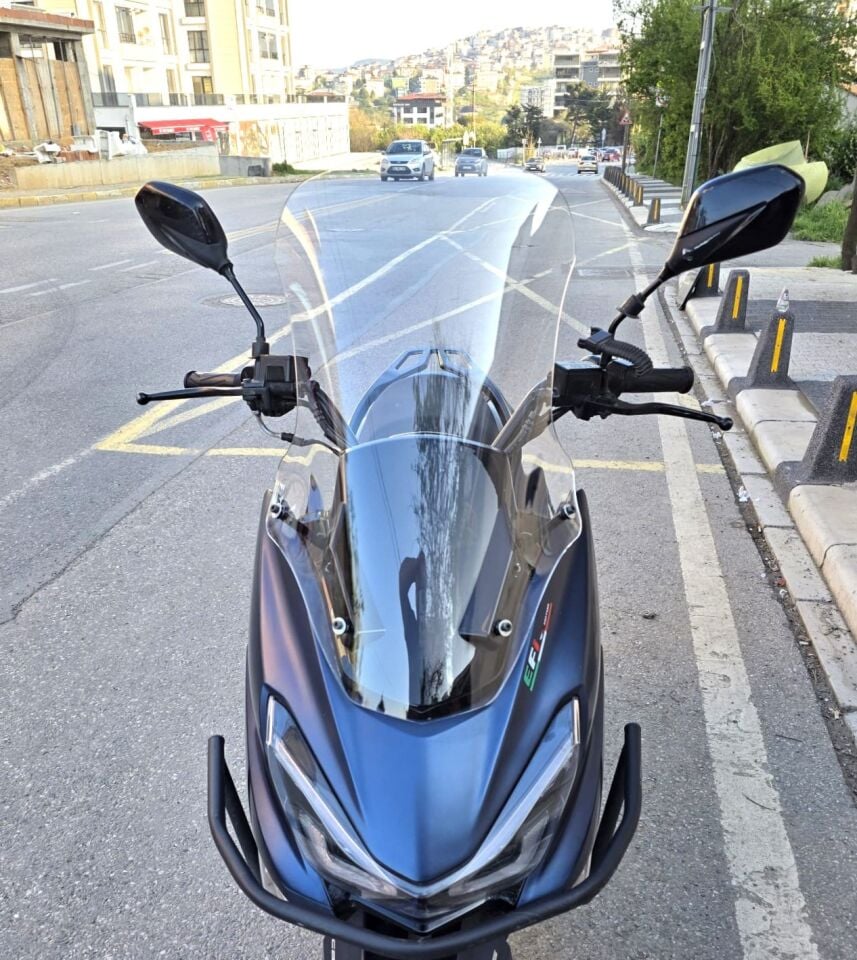 MOTOCAM RKS Newlight PRO Ön Cam 2023-2026 Model 58cm Şeffaf Renkli 4mm ORİJİNAL BOYLU