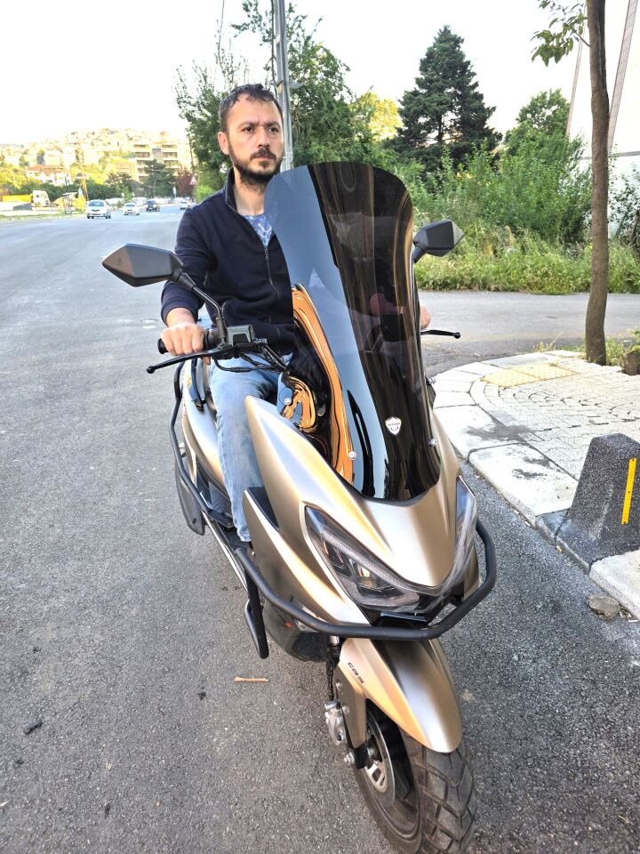 MOTOCAM RKS Newlight PRO Ön Cam 2023-2026 Model 68cm Siyah Renkli 4mm ORTA BOYLU