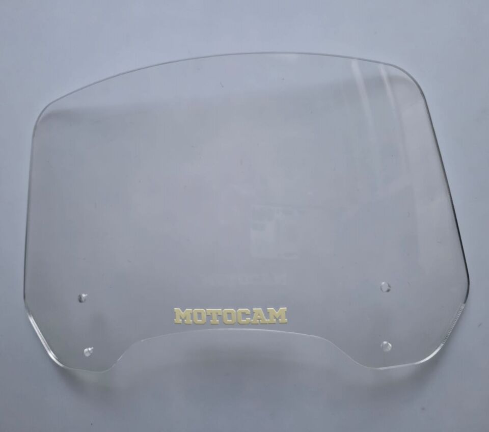 MOTOCAM Rüzgar Saptırıcı Deflektör Camı 2 Delikli 4cm 32x18cm Şeffaf Renkli   (APARATSIZDIR)
