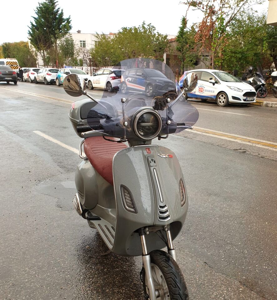 MOTOCAM RKS Pride 125 Ön Cam 2023-2026 Model 39cm Füme Renkli 4mm Elcikli APARATSIZ