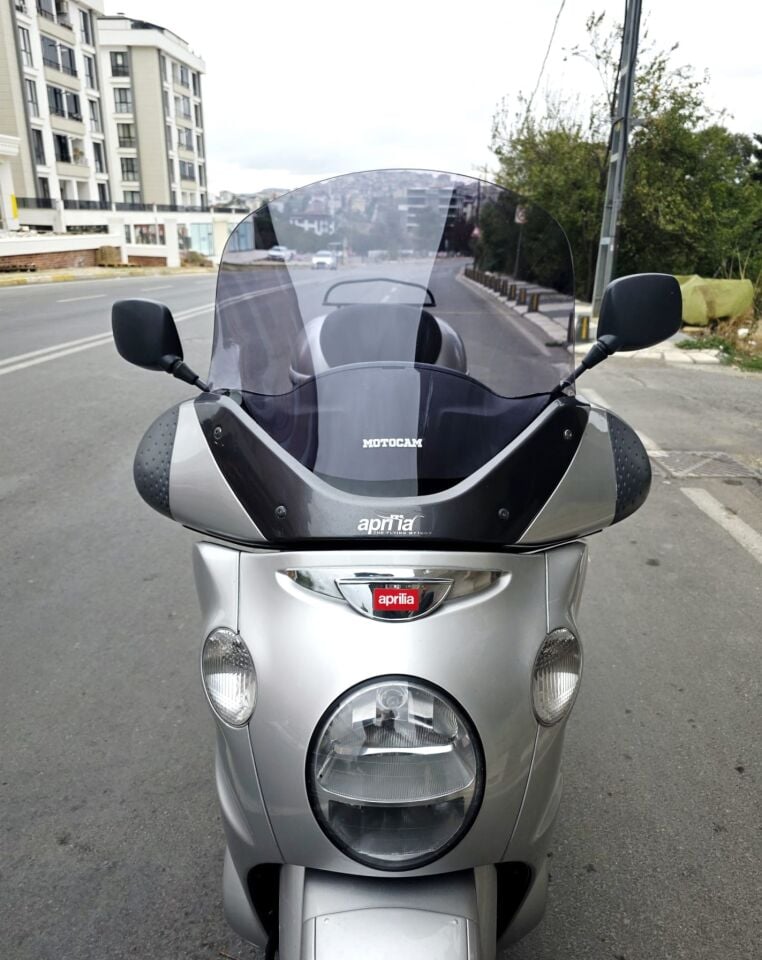 MOTOCAM Aprilia Scarabeo 500 Ön Cam 49cm 2003-2008 Model Füme Renkli 4mm