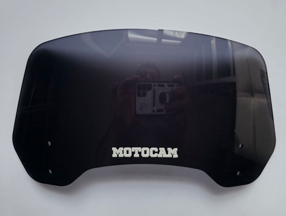 MOTOCAM Rüzgar Saptırıcı Deflektör Camı 2 Delikli 4cm 35x15cm Siyah Renkli   (APARATSIZDIR)