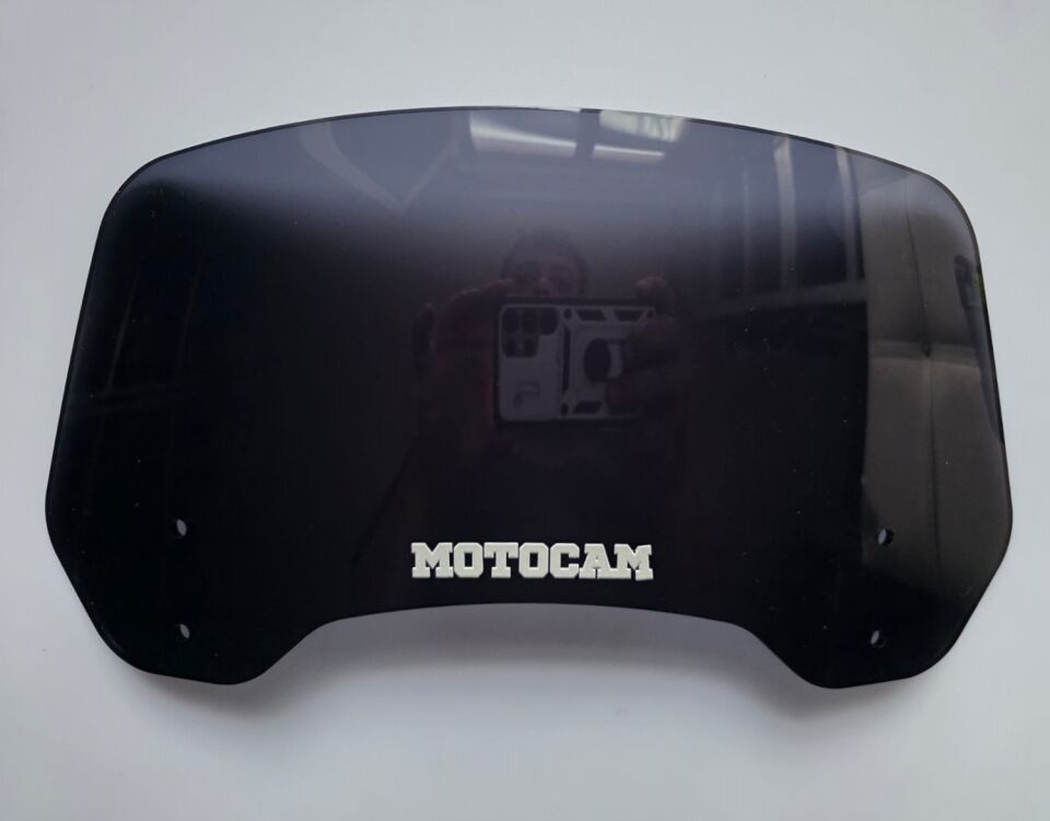 MOTOCAM Rüzgar Saptırıcı Deflektör Camı 2 Delikli 4cm 35x15cm Siyah Renkli   (APARATSIZDIR)